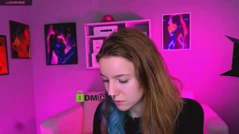 Kendal online show from November 29, 10:52 am