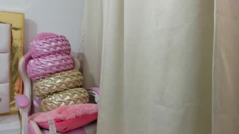 Snapshot of kendalstallyon chatting on March 3, 1:26 pm Kendal  online show from March 3, 1:26 pm