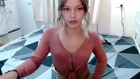 kendra_lunaxx online show from June 11, 7:43 pm