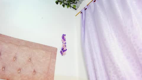 kendra  independent online show from February 22, 6:47 am