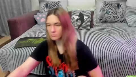 Kendra online show from March 18, 12:59 am