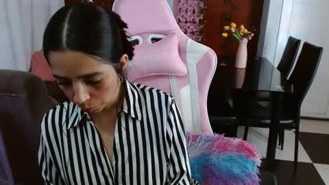 kendy_all4u7 online show from April 3, 5:38 am