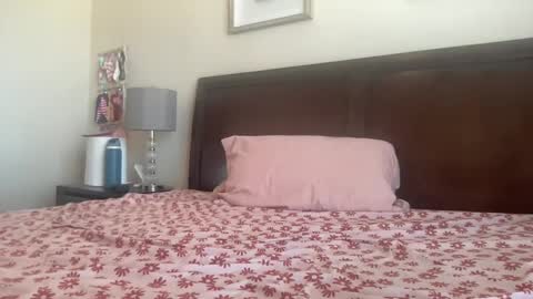 Snapshot of kennacola chatting on September 9, 4:29 pm kennacola online show from September 9, 4:29 pm