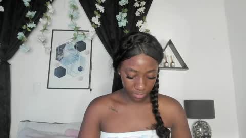 KENTHA  online show from April 13, 10:27 am