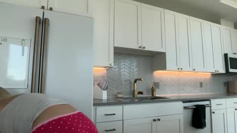 kenziesmithh online show from March 2, 9:42 pm