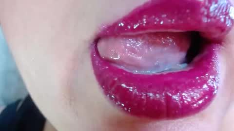 K E R L Y online show from February 27, 4:40 pm