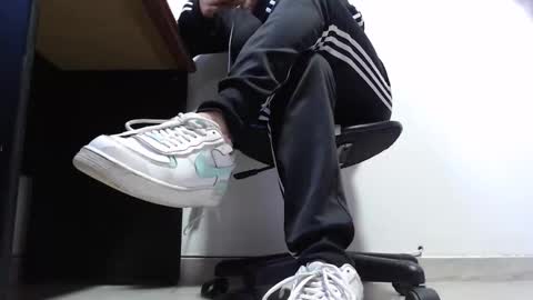     online show from December 3, 10:23 pm