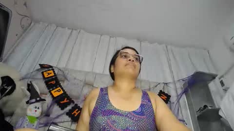keyra_miller online show from October 19, 2:13 am