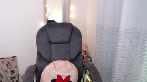 Liss online show from February 6, 1:32 pm