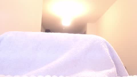 Khloe online show from October 2, 4:34 pm