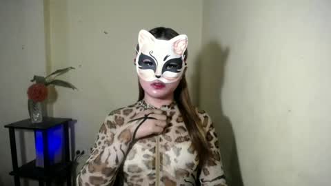 Kiana online show from July 3, 8:37 pm