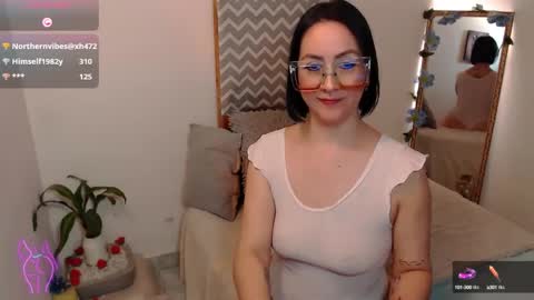 Kiara Bermont online show from September 27, 6:37 pm