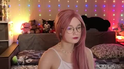 kiki_blue_eyes online show from March 3, 6:08 am