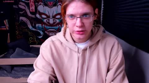 Snapshot of kiki_krash chatting on February 21, 10:39 am Kiki online show from February 21, 10:39 am