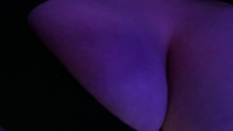 KikiCutie online show from October 28, 3:12 am