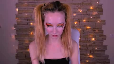 kim_boyd online show from February 25, 12:05 pm