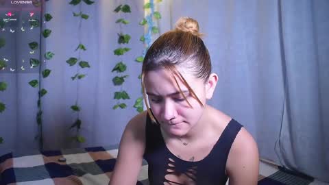 ISABELLA 3 online show from December 16, 12:27 pm