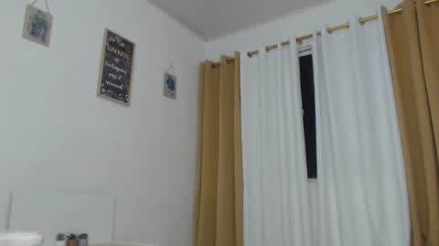 kim online show from December 2, 6:15 am