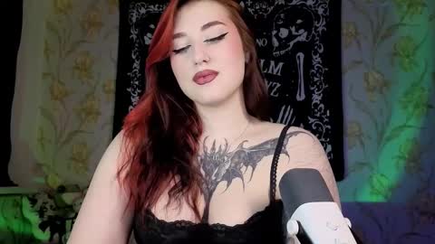 Snapshot of kim_possible1 chatting on October 9, 8:07 am Hi Im Kimberly but u can call me Kim. Turn on ur sound i love to talk and moan online show from October 9, 8:07 am