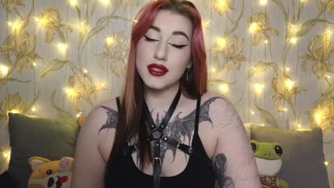 Snapshot of kim_possible1 chatting on December 20, 2:27 pm Hi Im Kimberly but u can call me Kim. Turn on ur sound i love to talk and moan online show from December 20, 2:27 pm