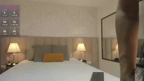 Kim online show from October 1, 2:33 pm