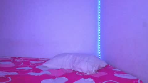 kim online show from December 15, 3:13 am