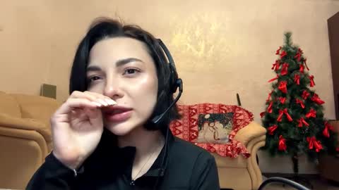 Kimmy online show from February 28, 5:12 pm