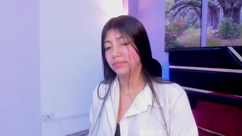 Snapshot of kimberlyvillalobos chatting on December 28, 11:41 am Kimberly Villalobos online show from December 28, 11:41 am