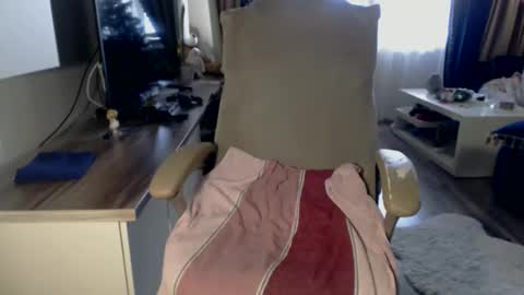 Kim Lee  online show from December 18, 12:43 pm