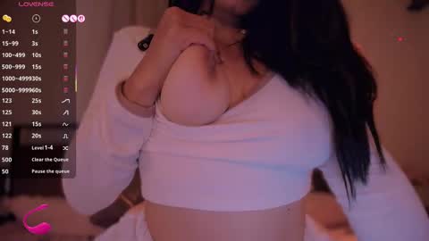 Lo online show from October 20, 5:27 pm