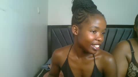 kinky_aria online show from December 5, 9:32 am