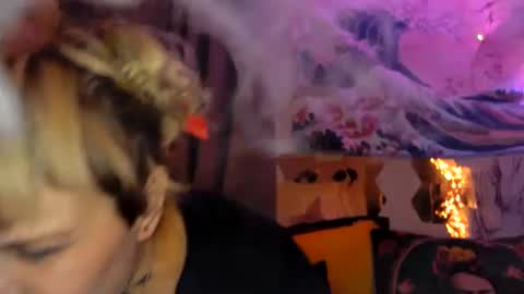 Snapshot of kinkypinkyplay2 chatting on March 4, 2:49 am Kinky Pinky online show from March 4, 2:49 am