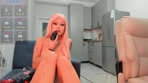 Kira online show from April 12, 3:59 pm