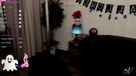 kira_energy online show from November 2, 2:37 am