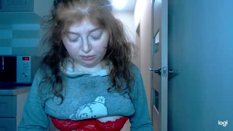 Kira online show from April 23, 9:39 am