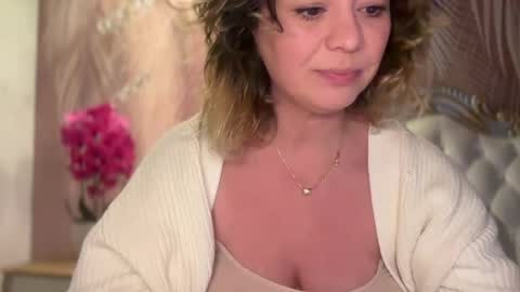 KiraDivine online show from March 24, 1:16 pm