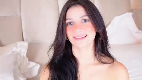 Snapshot of kirakayleigh chatting on February 15, 8:45 pm kira online show from February 15, 8:45 pm