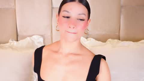 Snapshot of kirakayleigh chatting on September 17, 3:26 am kira online show from September 17, 3:26 am