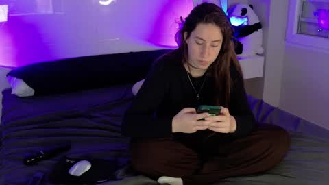 Kira online show from March 11, 8:40 am