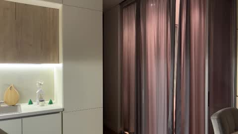 Kira online show from November 12, 2:15 pm