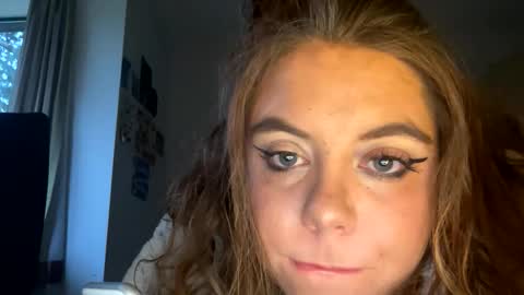 kiraslut981151 online show from March 2, 7:15 am