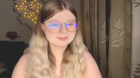KiraYume online show from July 31, 8:32 pm