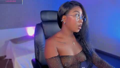 kishalove_ online show from September 25, 10:47 am