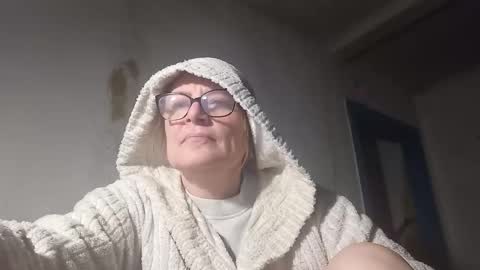 kissandvibe online show from January 18, 7:54 pm