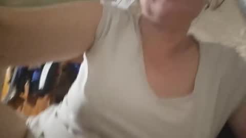 kissandvibe online show from November 26, 10:11 pm