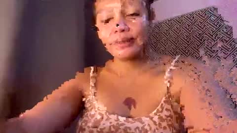 Kisses online show from March 15, 11:23 am