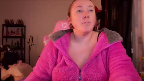 kissica online show from January 6, 5:38 pm