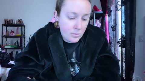 kissica online show from February 17, 3:55 pm