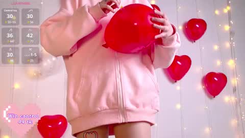 Snapshot of kisskiss_muah chatting on February 14, 2:23 pm Kate  online show from February 14, 2:23 pm