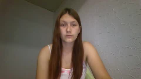 Snapshot of kiti_kitiss chatting on October 18, 5:59 pm kiti_kitiss online show from October 18, 5:59 pm